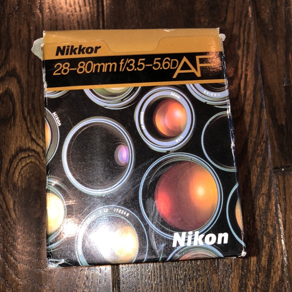 Nikon 28-80 mm camera lens